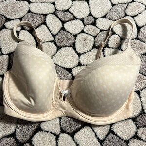 🔥🔥Victoria’s Secret Body By Victoria Bra